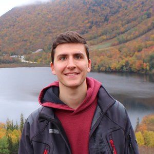 Meet your Posher, Remi